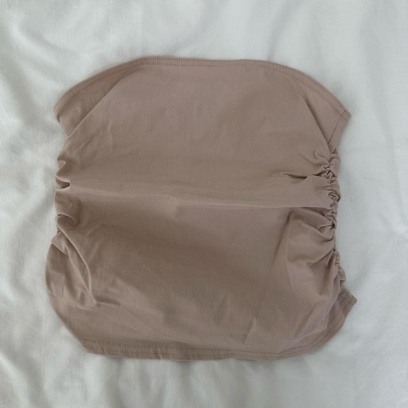 Boohoo Tops - Boohoo strapless tube top